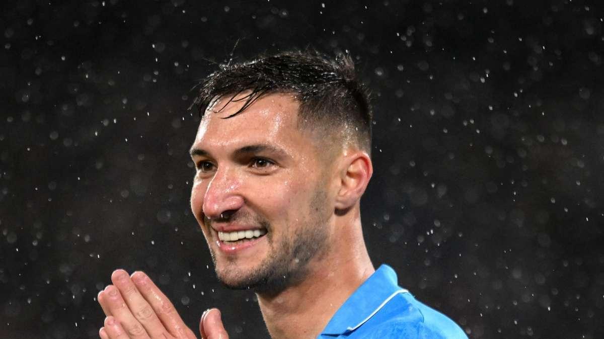 Politano in conferenza: "Kvara e mercato? Eravamo concentrati sulla gara. Si vede lo spirito di gruppo"