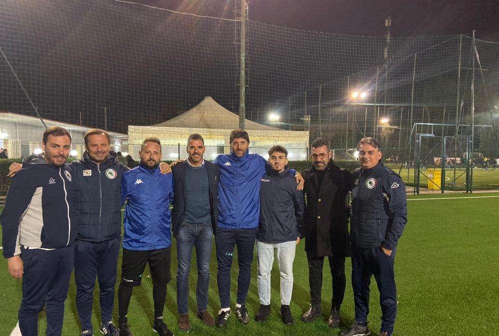 Cresce la Cantera Napoli: accordo raggiunto con la Junior AIC per la scuola di cui è testimonial Edo DL