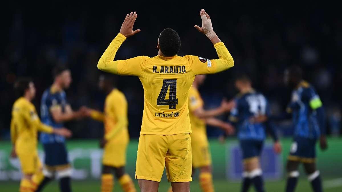 Dalla Spagna: "Il Napoli non è una squadra qualsiasi, per il Barça miglior partita dell'anno" 
