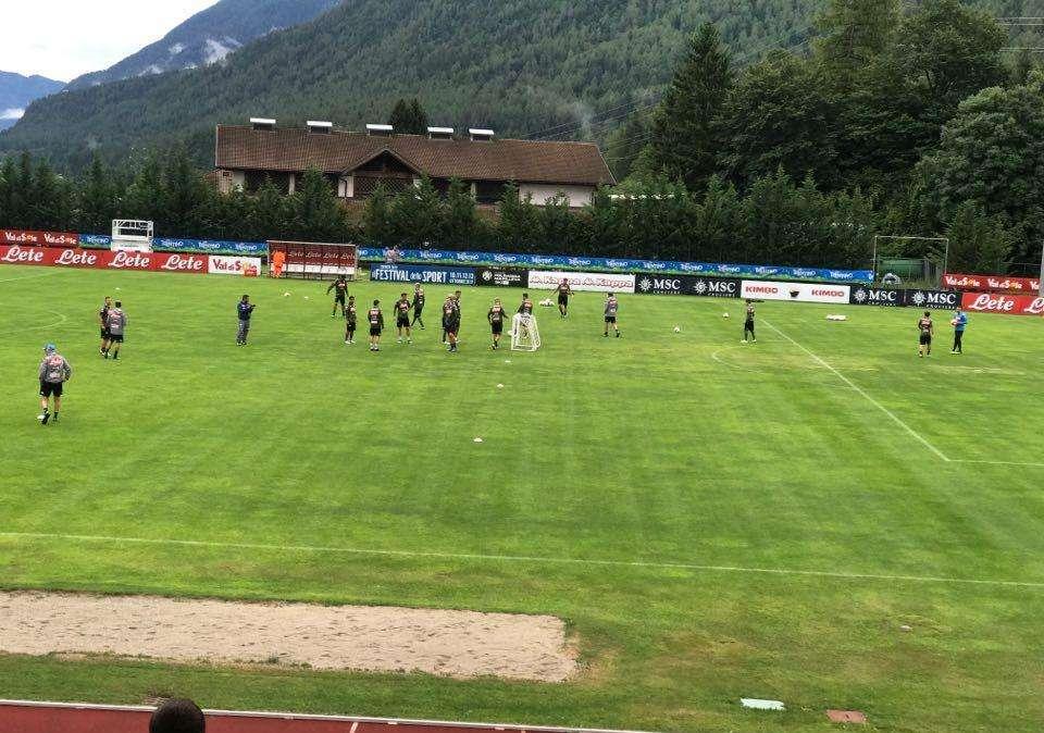 Dimaro, day 11: il report dell'allenamento. Terapie per Karnezis, Tonelli lavora in palestra e Ghoulam in piscina 