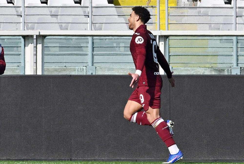 Riecco Simeone: l'ex azzurro torna tra i convocati di Baroni per Fiorentina-Torino