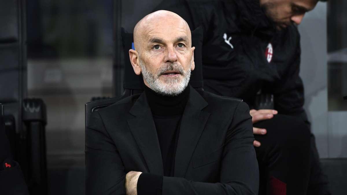 Milan, Pioli in conferenza: “Il Maradona ci caricherà. Preparato un piano tattico vantaggioso per noi”