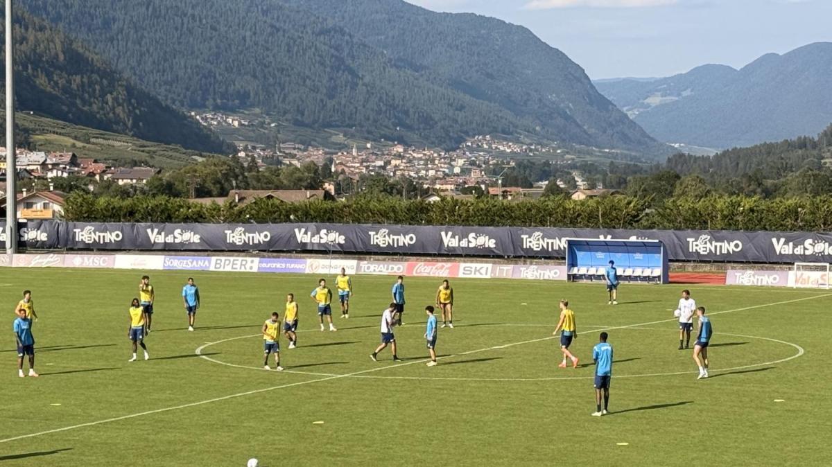 Dimaro 2026 day 9, seduta pomeridiana in corso: Hojlund torna in gruppo, partitella 10 vs.10. Differenziato per Alisson