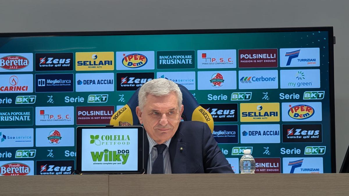 Cheddira-Frosinone, pres. Stirpe conferma: "Servono due attaccanti, c'è anche lui..."