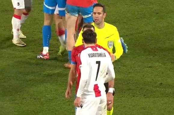 Nations League, la Georgia perde in Repubblica Ceca: un altro legno e un giallo per Kvara