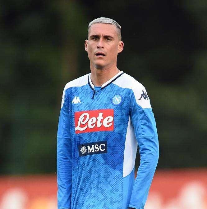 Gazzetta - James e Lozano creano il dubbio sul rinnovo di Callejon, ma Ancelotti vorrebbe tenerlo 
