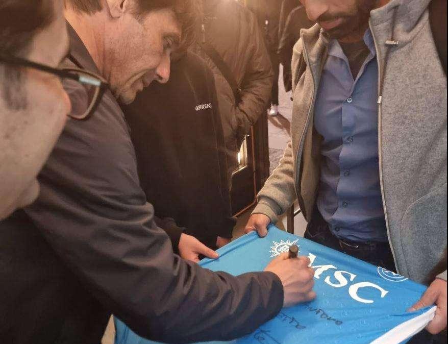 Il ristoratore che ha ospitato Conte e lo staff venerdì: "Il fioretto l'ha 'fatto' anche la moglie"