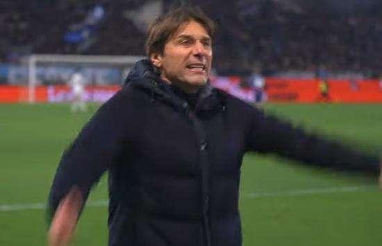 Repubblica - Conte non parla nel megafono, ci soffia l'anima: per almeno due anni sarà al Napoli