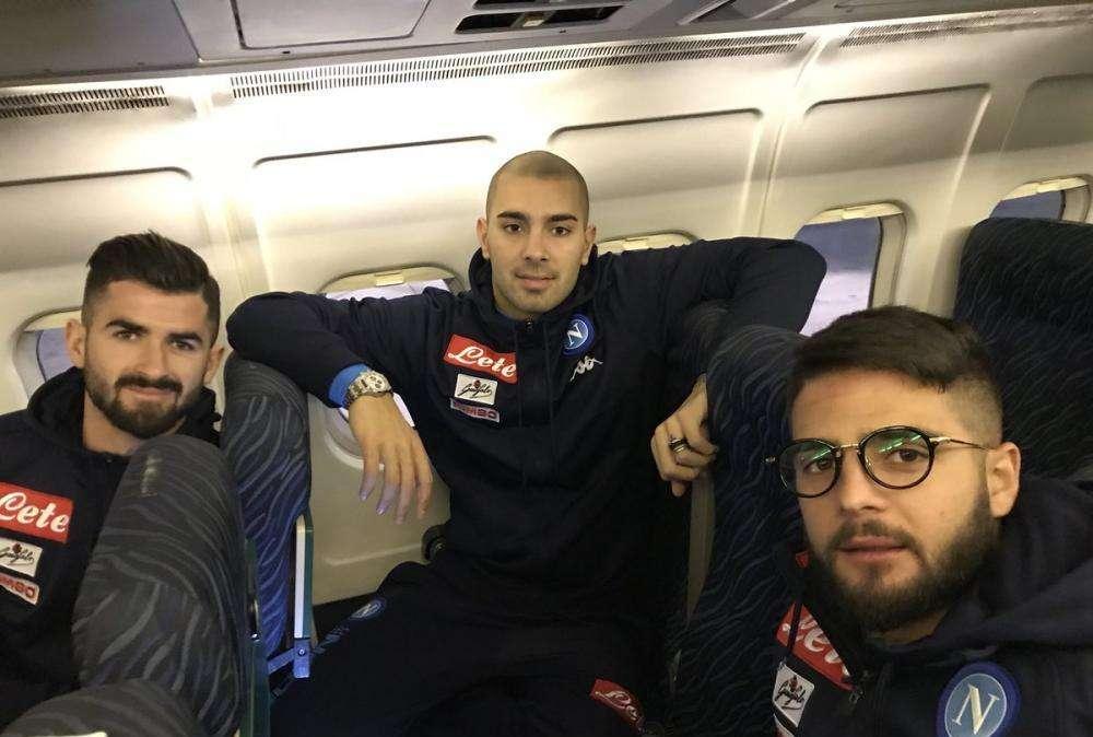 FOTO - Napoli diretto verso Torino, azzurri già sull'aereo: "Pronti al decollo!"