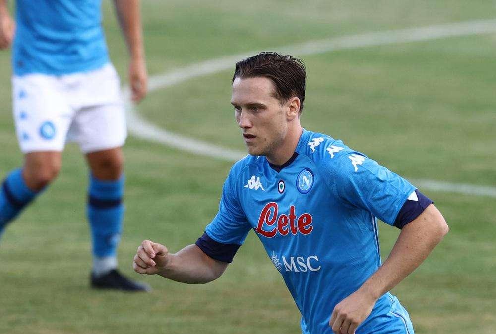 Fa tutto Zielinski: azione spettacolare e raddoppio del Napoli!