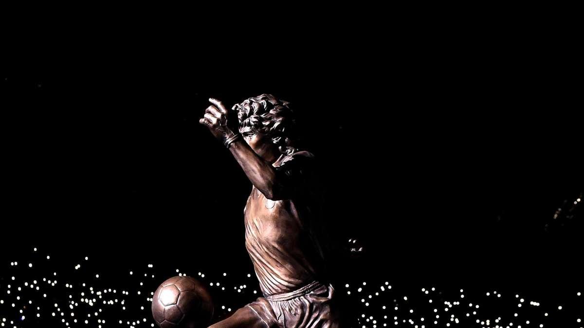 Statua Maradona, il testo della lettera scritta da De Giovanni e letta allo stadio