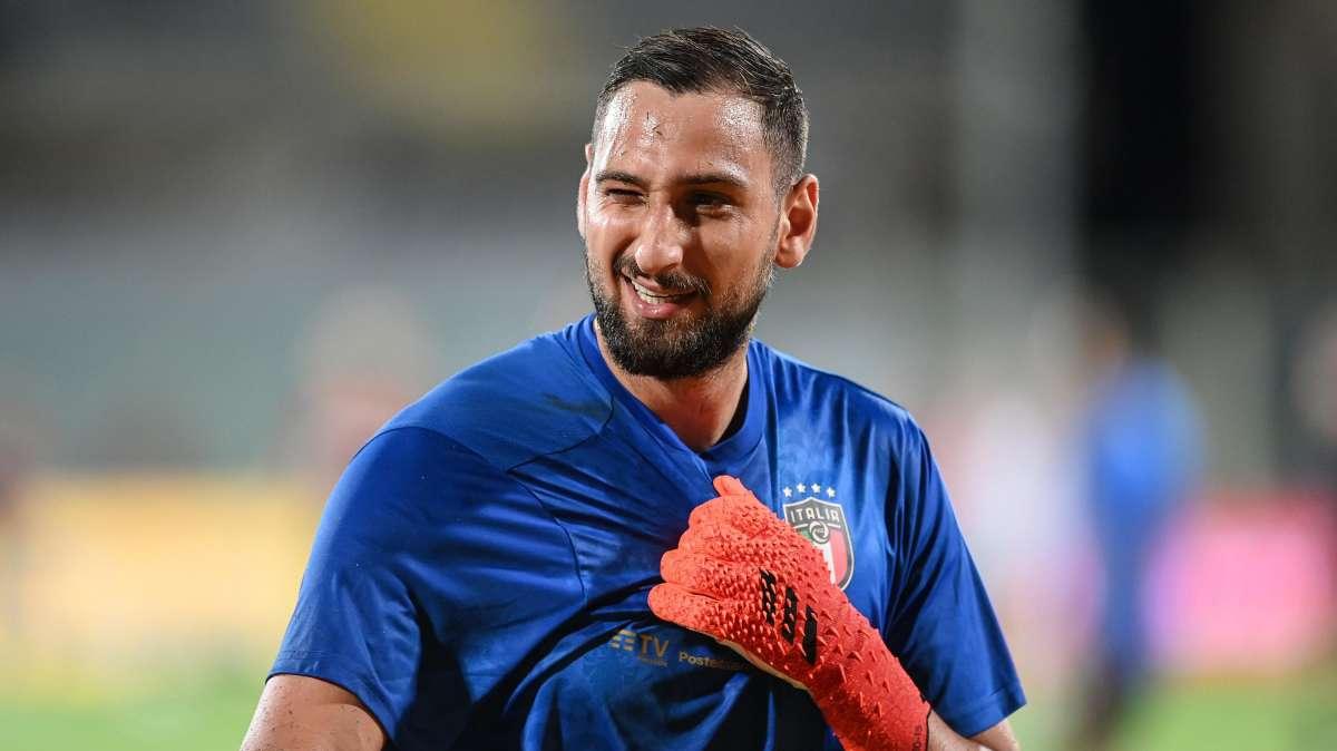 Donnarumma va oltre i fischi: "L'impegno è di chi indossa i colori del nostro Paese"