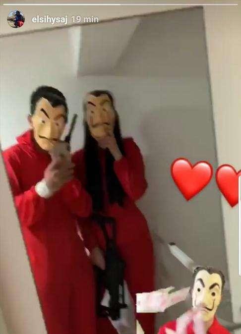 FOTO - Hysaj per Halloween sceglie il travestimento in stile 'Casa di Carta'