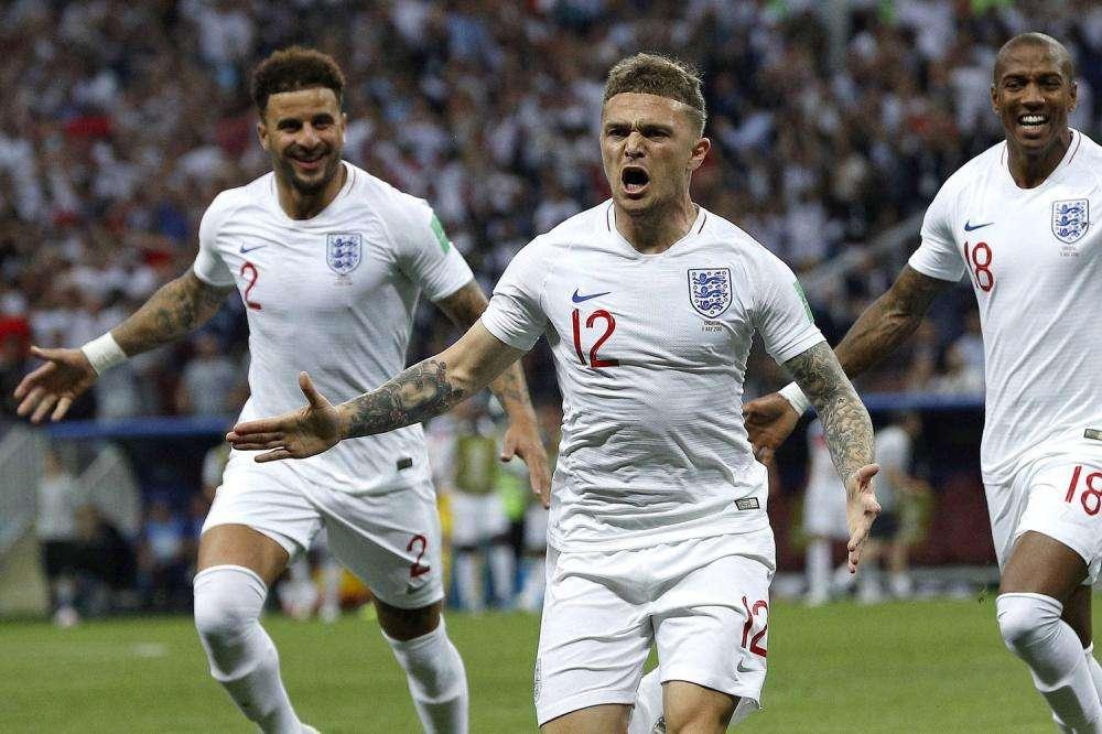 Gazzetta - Ancelotti cambia i piani di ADL: tutto su Trippier e Castagne per le fasce