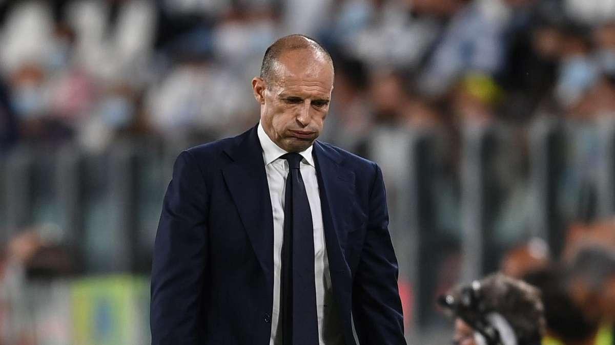 Sky - Juve, Allegri risolve il rebus modulo: si va verso la difesa a tre