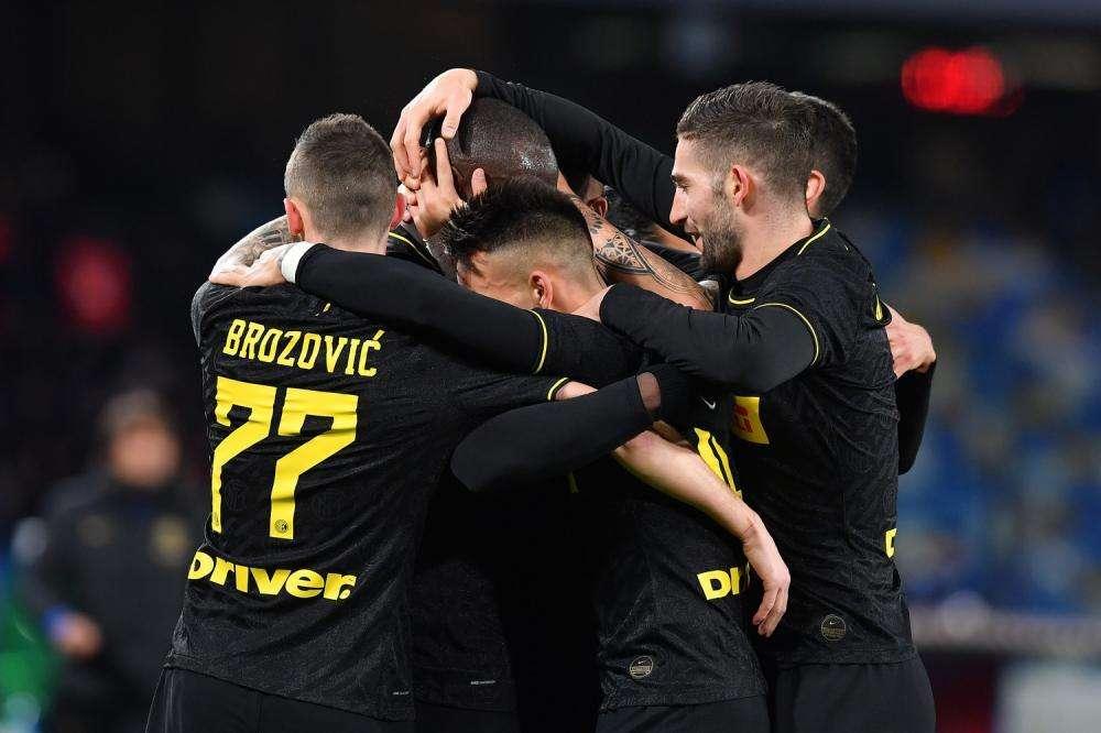 Il Napoli chieda di giocarle tutte lontano dal San Paolo 