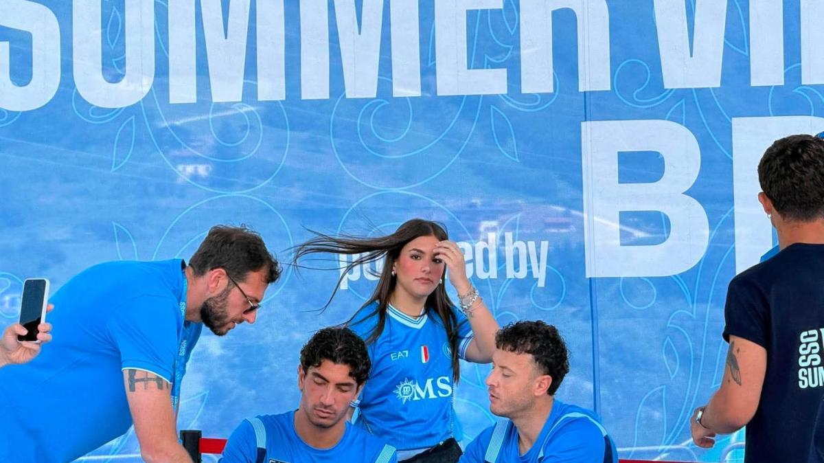 Autografi Napoli, Rrahmani e Marianucci nell'appuntamento dedicato ai tifosi