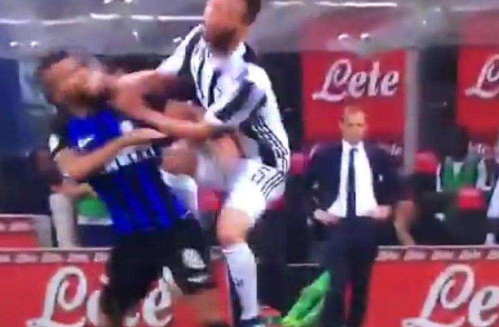 FOTO - Tancredi mostra immagine inedita di Pjanic: Rizzoli vede benissimo il fallo!
