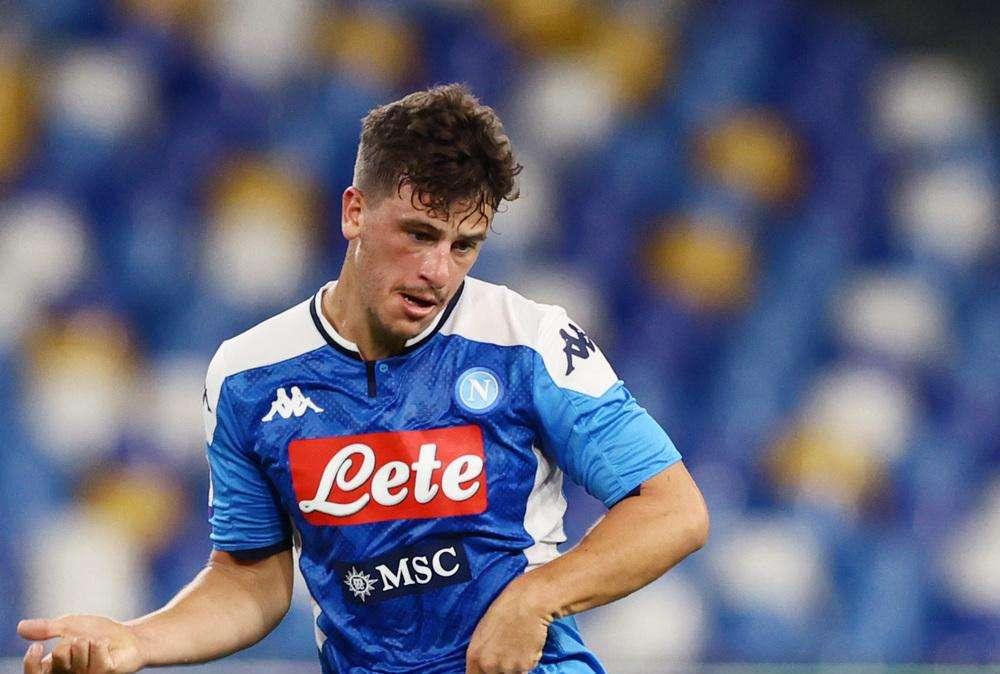 FOTO - Demme in pizzeria a Pozzuoli con un campione del Bayern