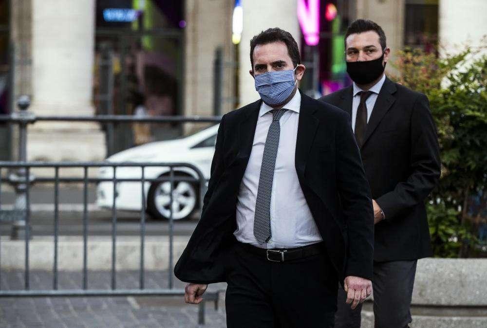 Spadafora dà il via libera: "Ok a presenza di giornalisti e fotografi negli stadi"