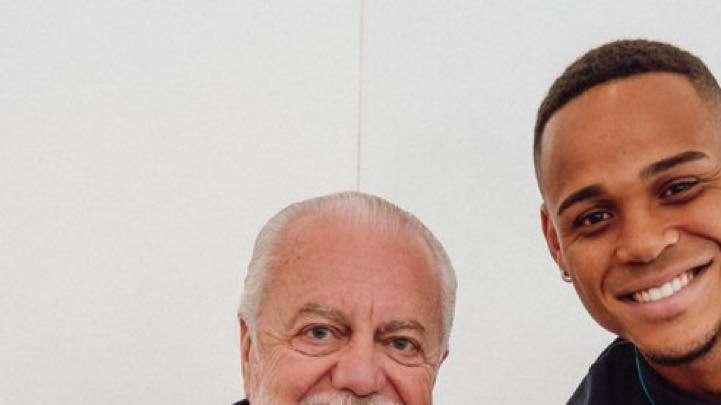 Alla scoperta di Natan: l'attore mancato che nel 2020 aveva una clausola da 70mln