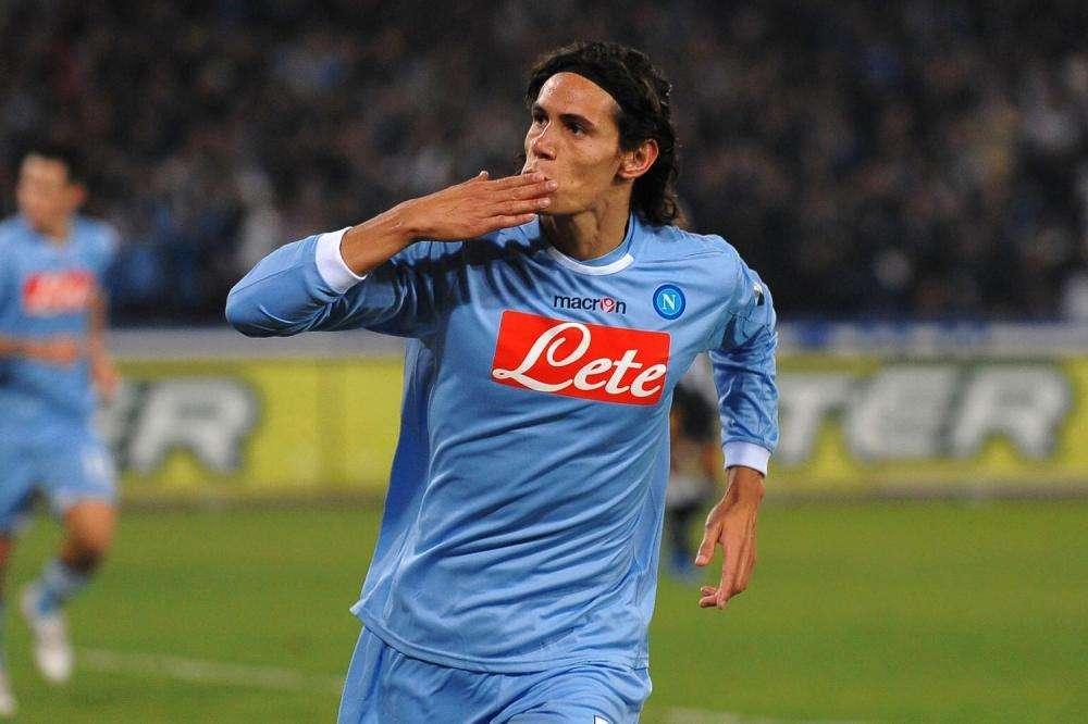 VIDEO - La SSC Napoli suona la carica ricordando la tripletta di Cavani alla Juve: "Grinta e cuore!"
