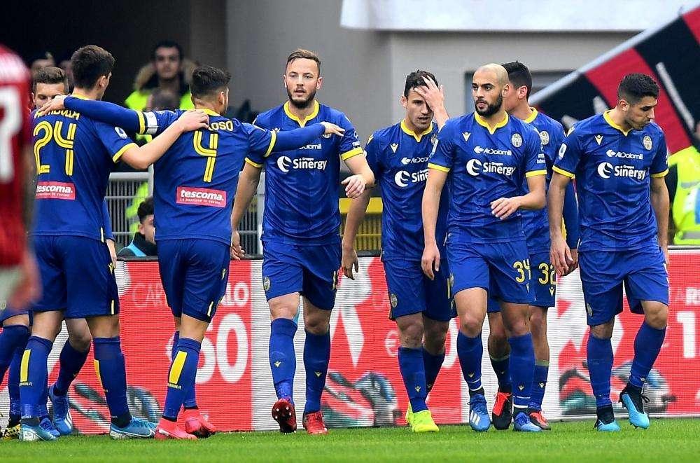 Stadi con i tifosi, Sindaco Verona: "Con le precauzioni si può tornare alla normalità"