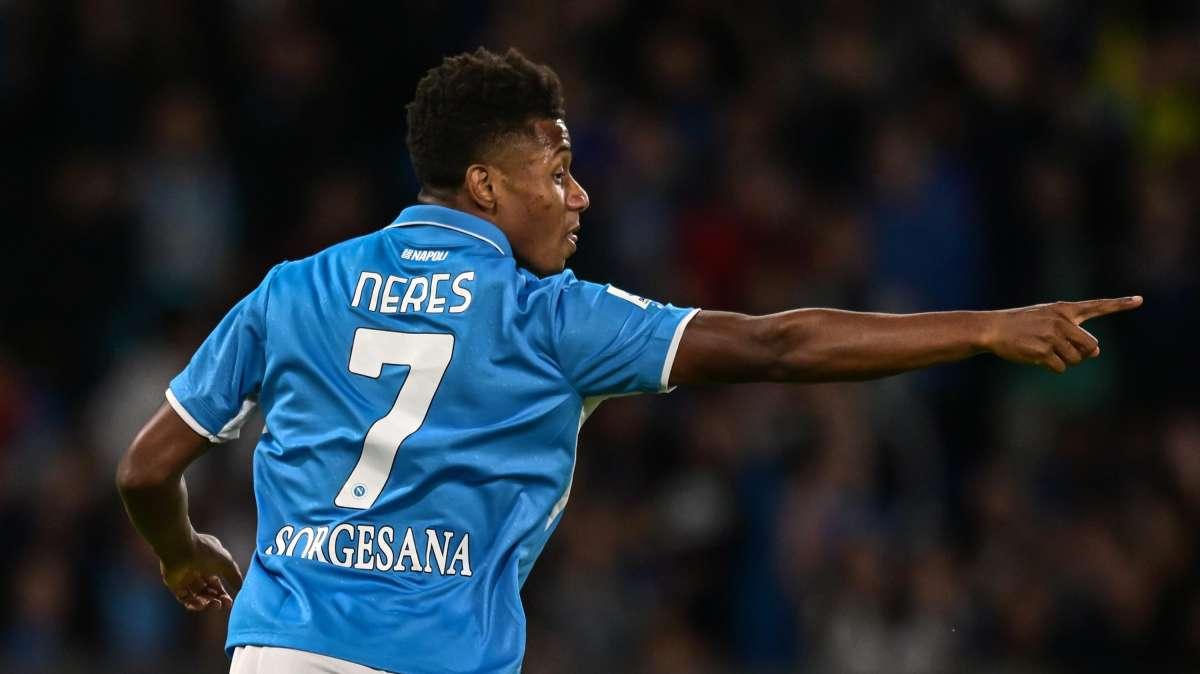 David Neres in vacanza a Londra: il brasiliano in metro