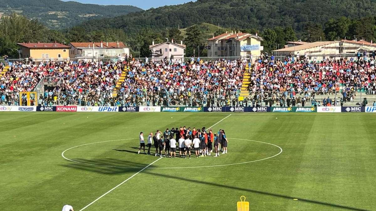Staff di Conte a Castel di Sangro: entusiasmo per le strutture e la sede del ritiro