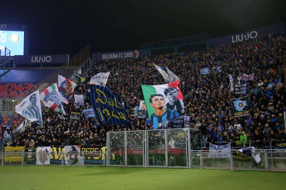 FOTO - Striscione shock degli interisti: "Napoletani figli del colera, vi mettiamo in quarantena"