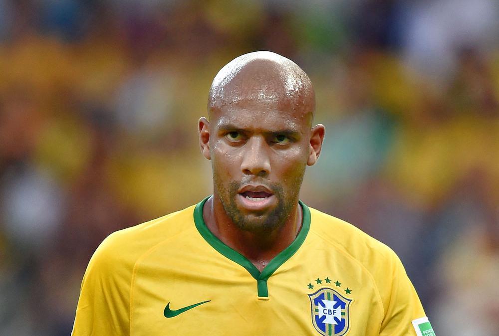 Vergara debutta a San Siro, Maicon: "Se farà bene, diventerà grandissimo"