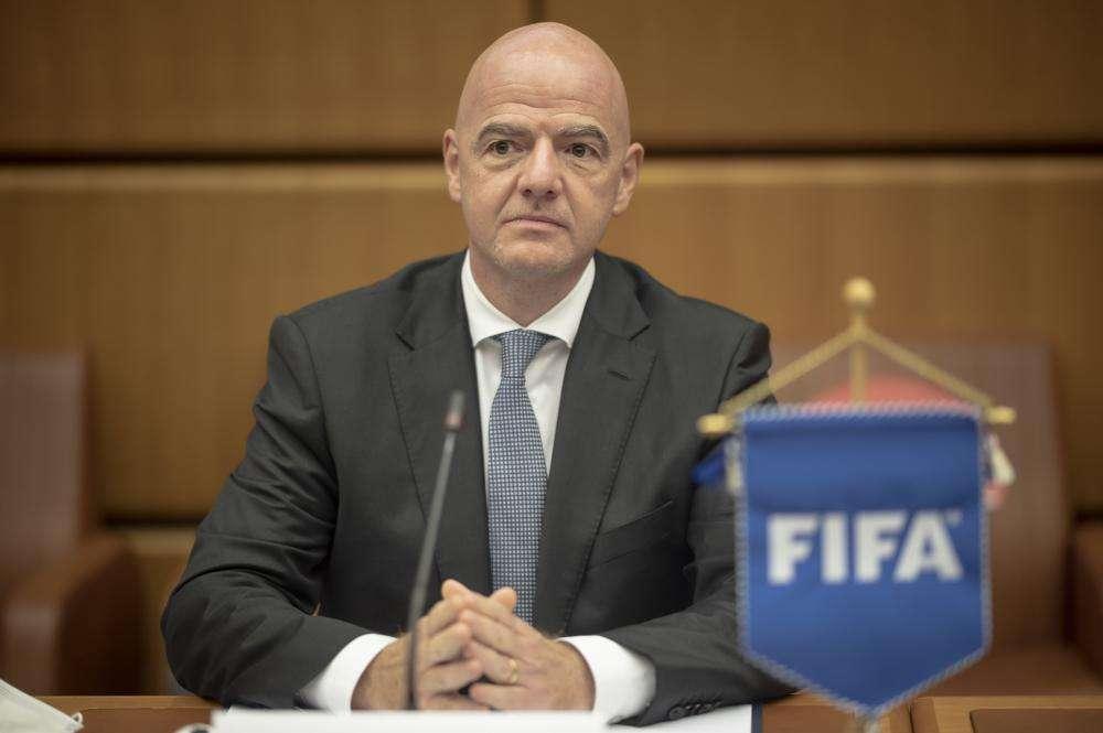 UFFICIALE - Il Covid non arretra, la Fifa si smuove e rinvia il Mondiale per Club