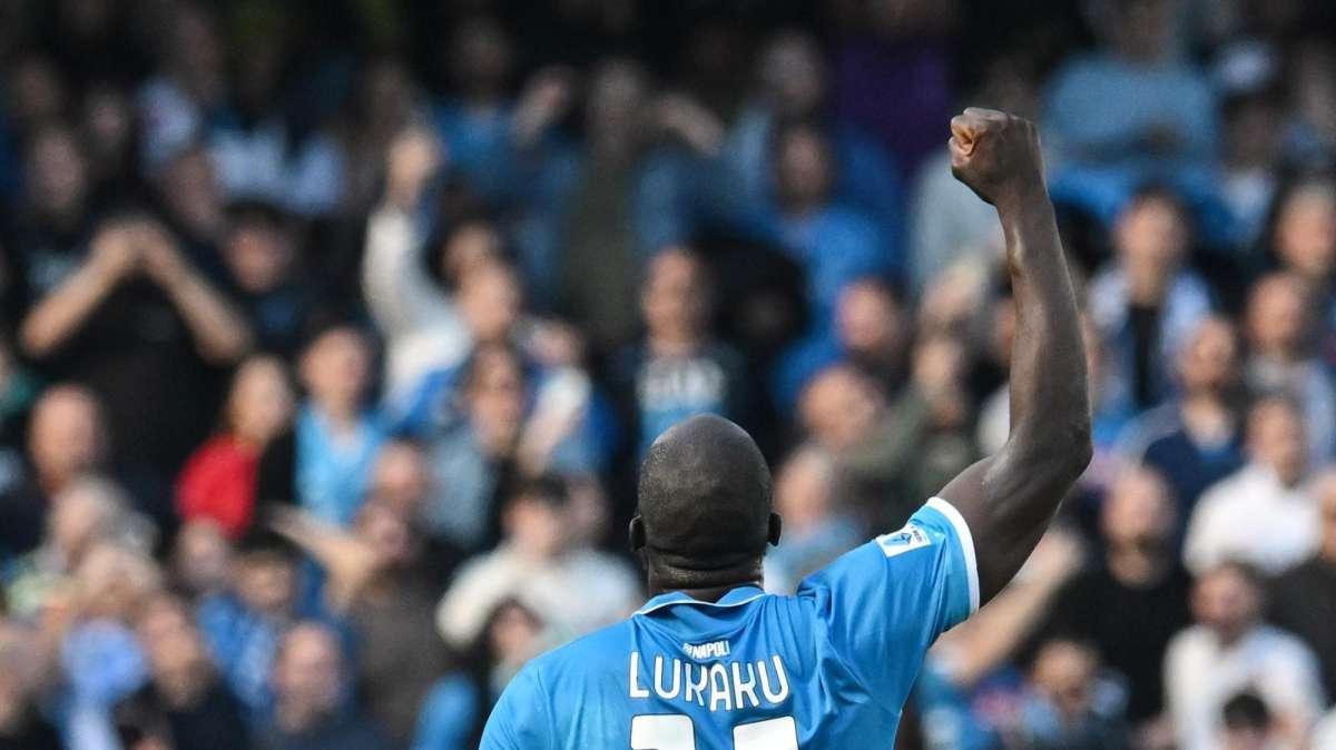 Il Napoli raddoppia: Lukaku fa un gol pesante e storico, è il 400° in carriera