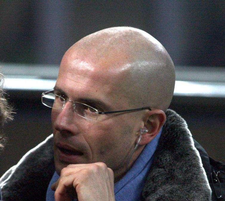 "Ai quarti vorresti la Juve o il Barça?", la domanda di Nebuloni mette in imbarazzo Sky: proteste sui social