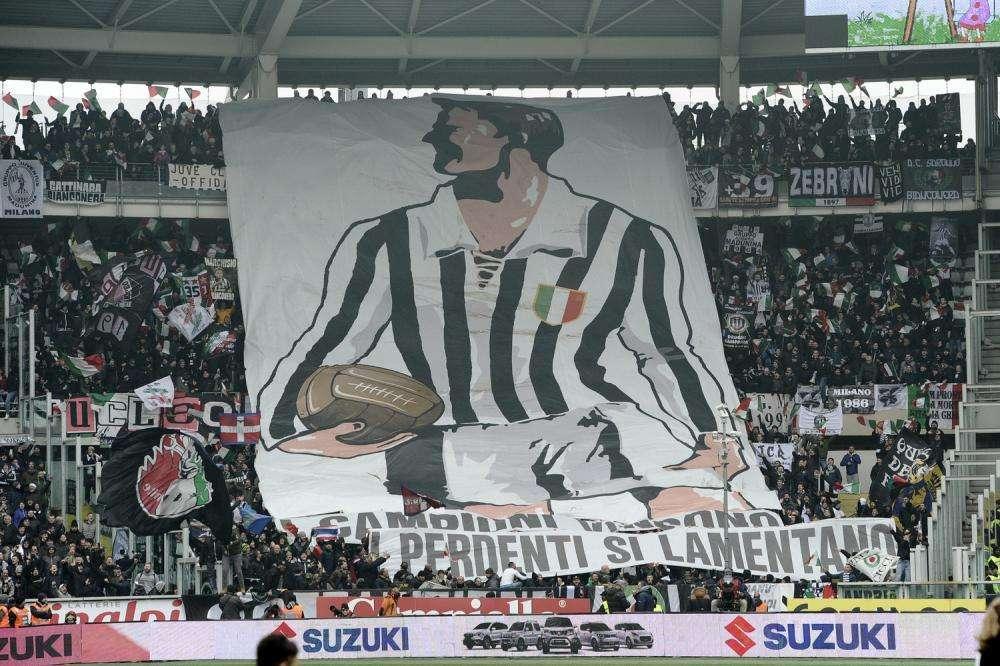 Tuttojuve provoca: "Ai napoletani è andato di traverso pranzo, caffè e immancabili babà"