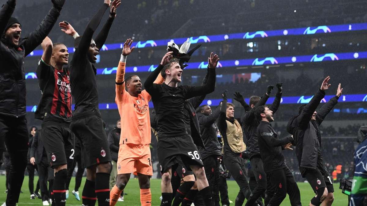 "Stufi di assistere a certe prestazioni, il Milan deve essere il Milan sempre", proteste della Curva Sud 