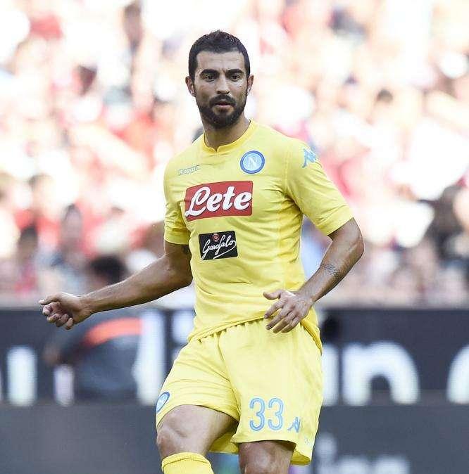 Albiol a Premium: "Juve ha fatto più punti, ma noi siamo sempre migliorati. Sarri? Lo vogliamo con noi, c'è un bel futuro per questo Napoli! Sui cori..."