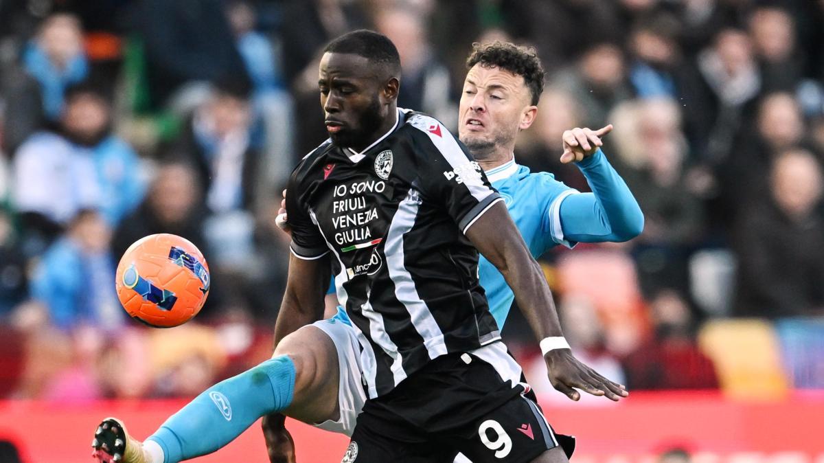 Accostato anche al Napoli, Davis vicino al rinnovo con l'Udinese