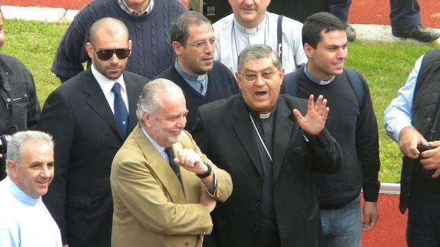 VIDEO - La benedizione del Cardinale Sepe: "San Gennaro dodicesimo uomo, ammosci gli juventini!"