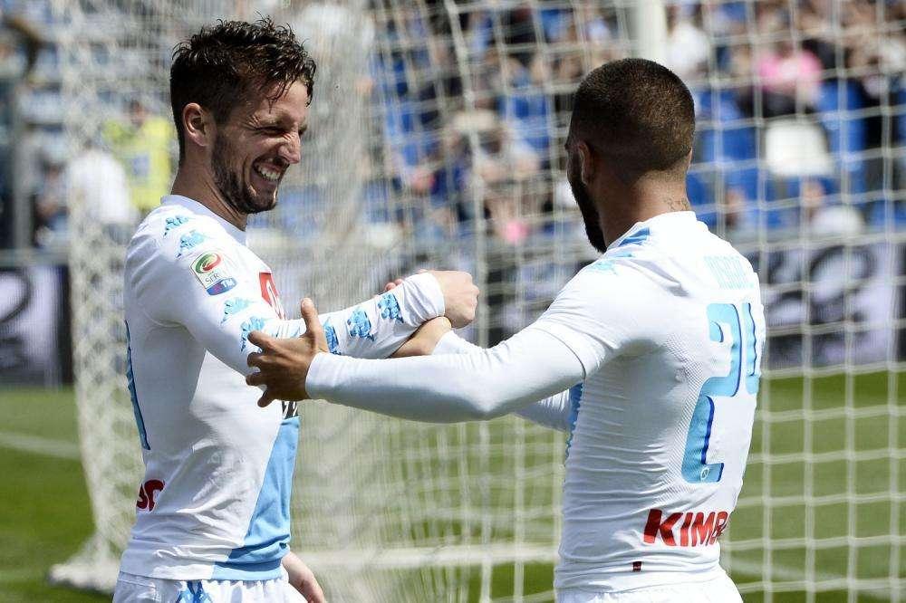 A Cagliari quattro vittorie di fila del Napoli: il parziale schiacciante è di 14-0