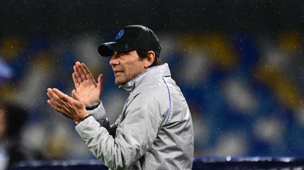 Conte ha urlato al 4° uomo dopo il gol di Di Lorenzo: il retroscena del bordocampista Dazn