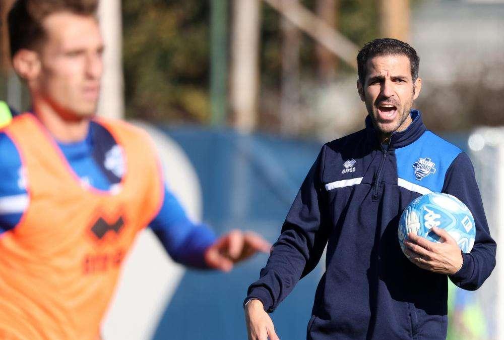 Si completa il quadro degli allenatori in Serie A: il Como conferma il tecnico
