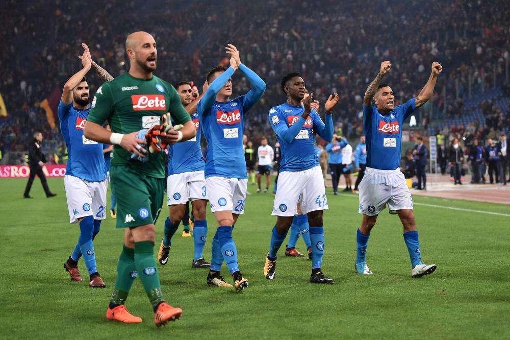 Il Napoli in vetta alla classifica: diventano 88 le giornate in testa nella storia azzurra