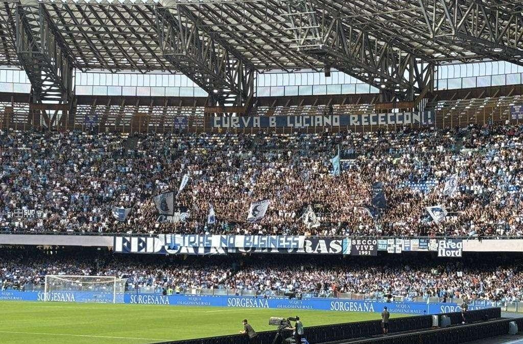 "Ultras no business", striscione al Maradona sull'inchiesta curve