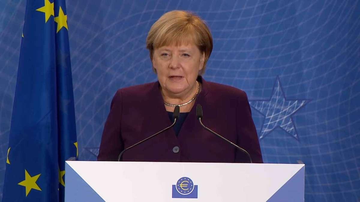 In Germania lockdown per un mese: chiusi bar e ristoranti, aperte scuole e attività commerciali