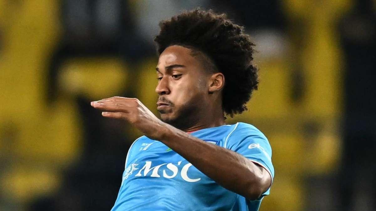 Doppio cambio per il Napoli: entrano Cajuste e Lindstrom