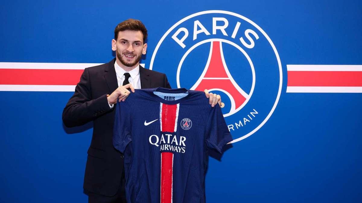 Kvara celebra il titolo col PSG con una clip sui social: c'è la melodia di 'Sarò con te'