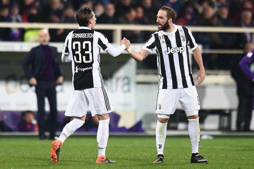 Solito Higuain isterico nell'intervista al 90': "Passo importante verso lo Scudetto". E poi va via...