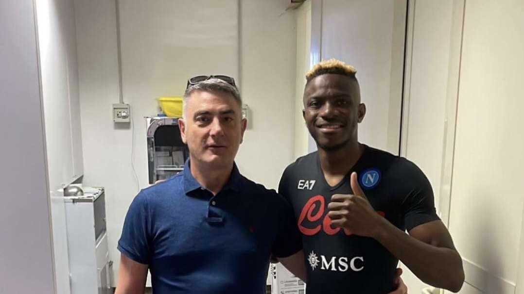 FOTO - Osimhen resta? L’indizio social dell’ex fisioterapista del Napoli