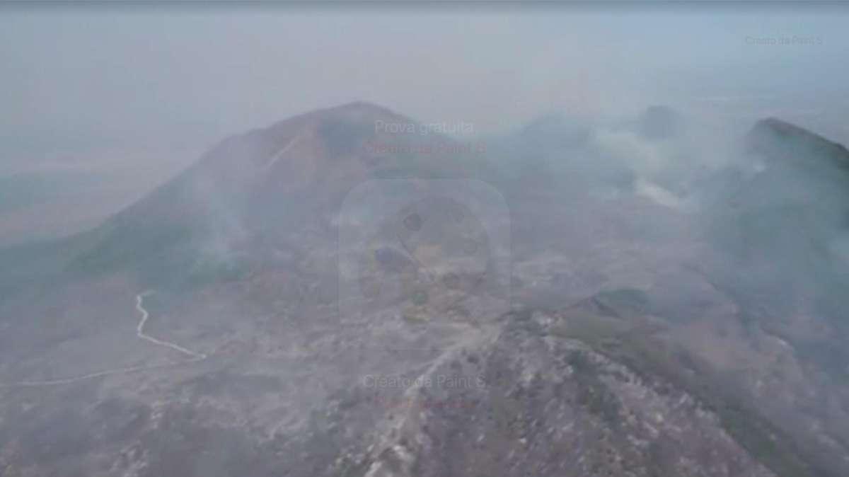 Incendio Vesuvio, domate le fiamme: partita prima bonifica